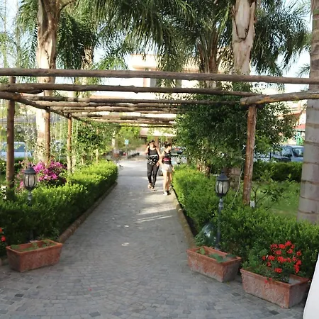 Tourist'ka * SantʼAntonio Abate